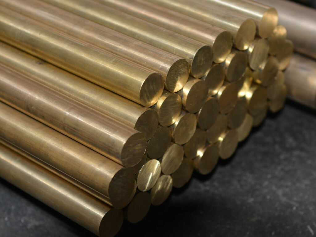 Бронзовый пруток прессованный 32 мм БрАМц9-2 ГОСТ 1628-2019